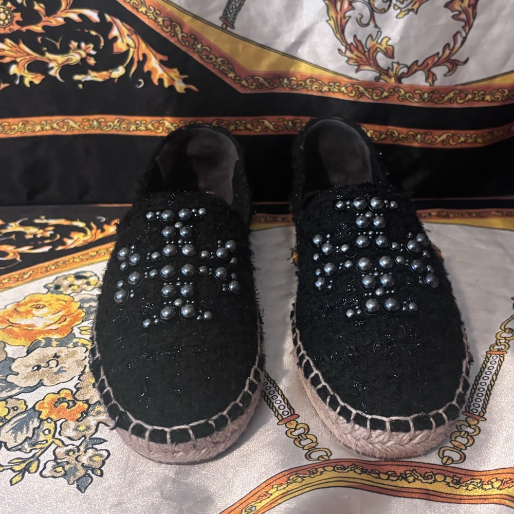 Tory Burch Black Flats